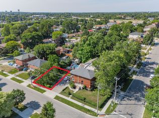 228A Connaught St, Kitchener, ON N2C2R7