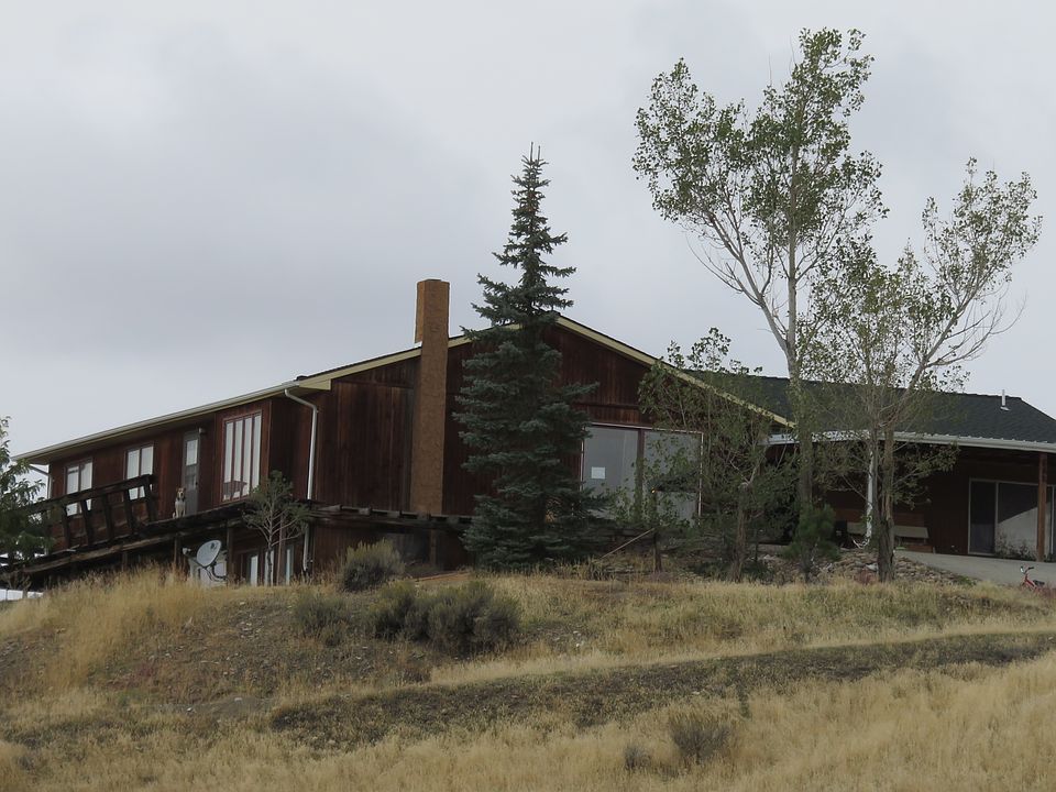 1st image of 662 Sunnyside Ln