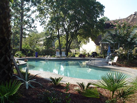 Behind Pool to house