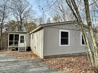 174 Pebble Rock Rd, Lackawaxen, PA 18435