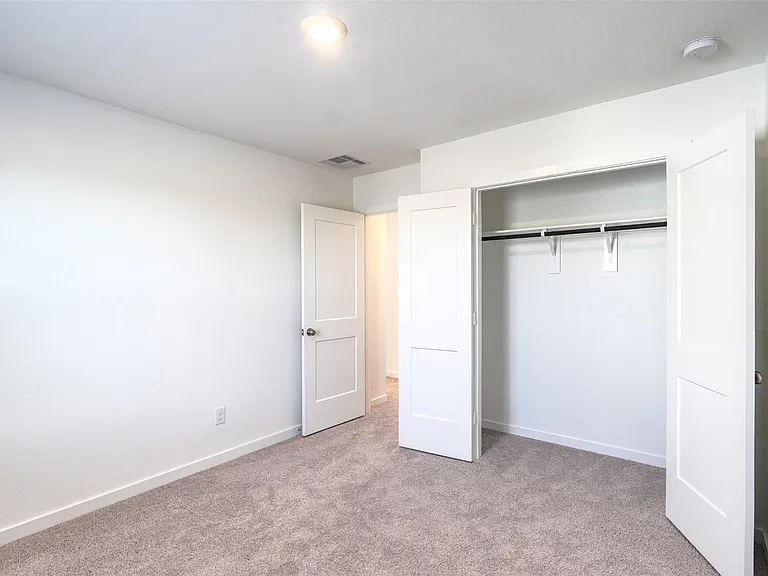 3918 Windy Whisper Dr — Photo 32