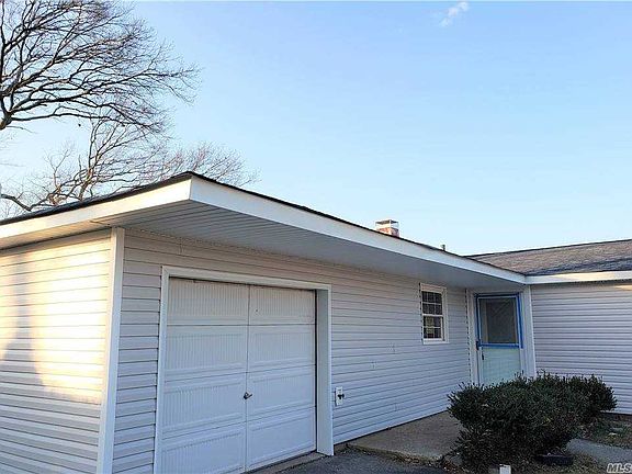 2nd image of 34 College Hills Dr