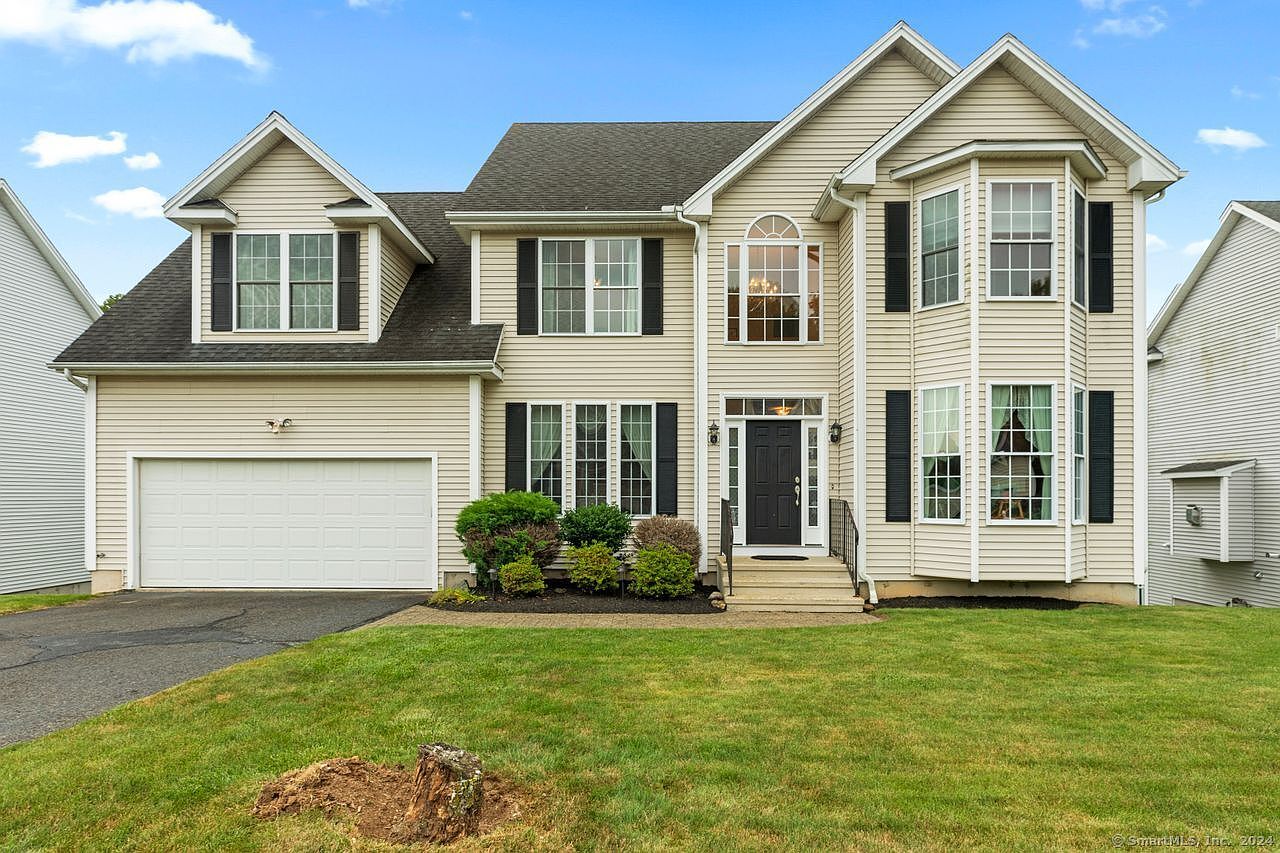 27 Larovera Ter, Ansonia, CT 06401 | Zillow