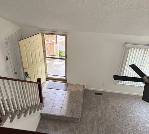 2nd image of 1008 Meads Rd