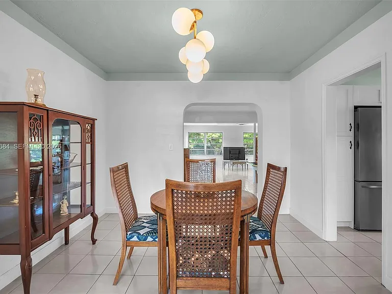 2420 SW 21st Ave — Photo 10