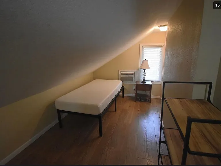 2475 Indianola Ave — Photo 15