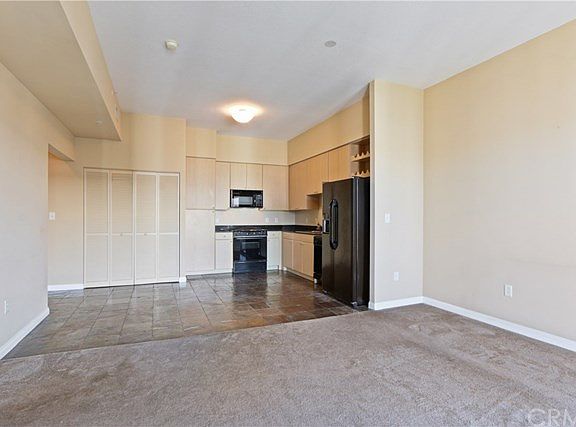 4th image of 488 E Ocean Blvd Unit 1211