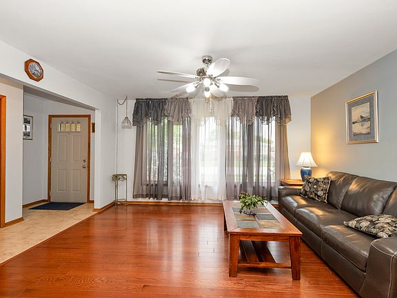 4th image of 6877 177th St
