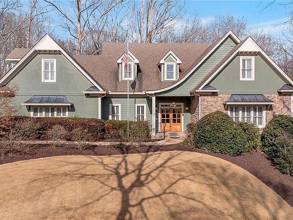 2nd image of 180 Forest Glen Dr