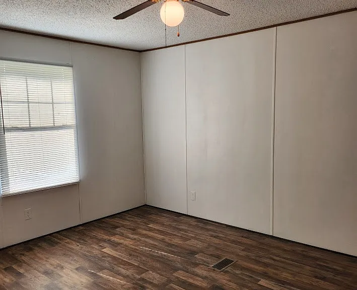 510 Milford Rd — Photo 12