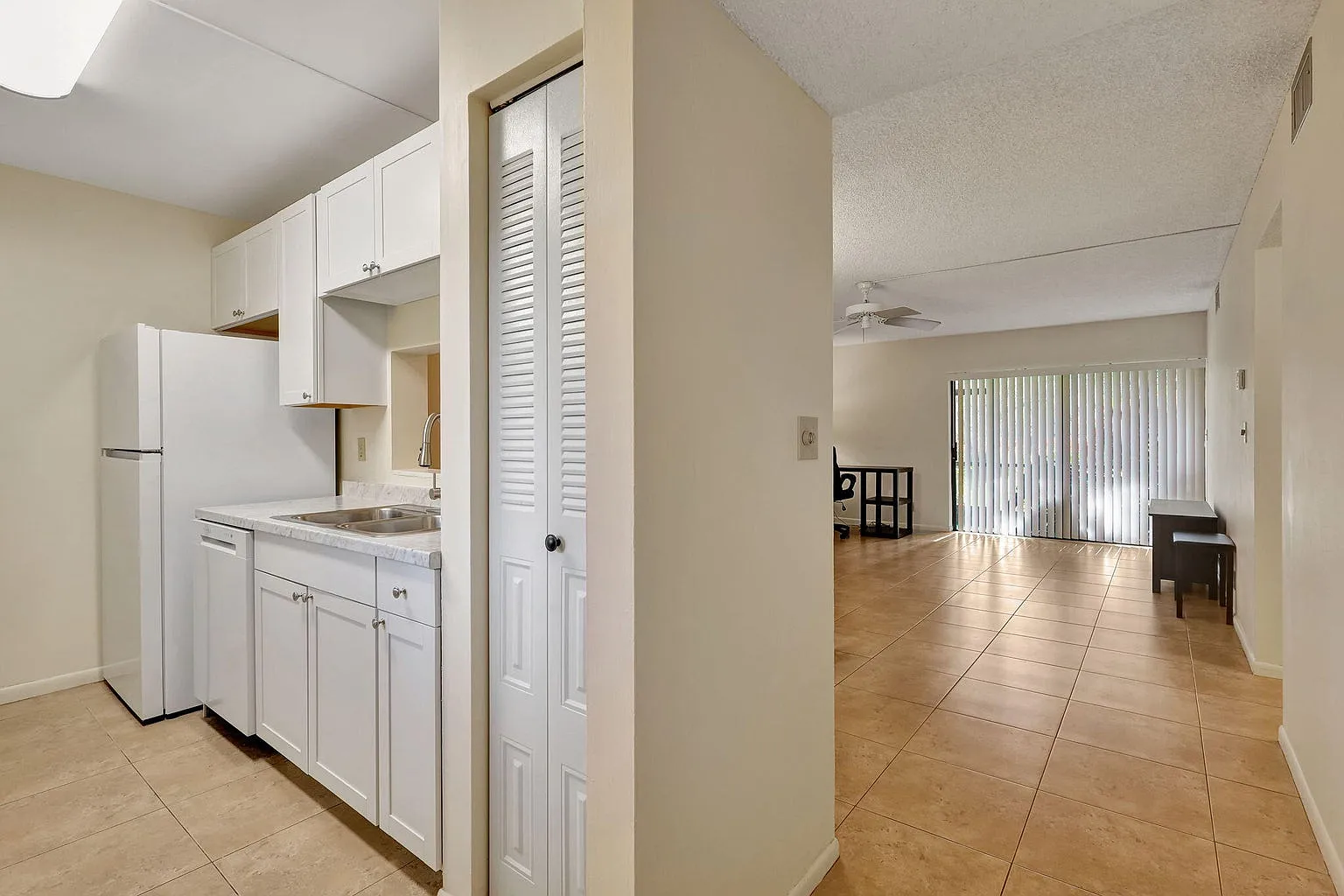 2 bed, 2.0 bath, $2,300 — Photo 2