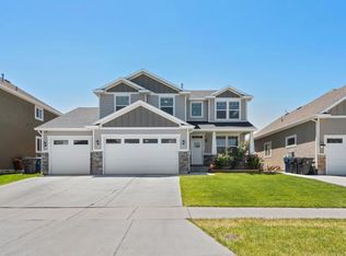 206 E Water Ln, Vineyard, UT 84059