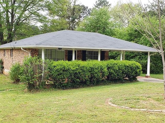 2nd image of 1149 Crest Cir NE