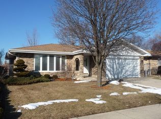 4436 W 104th Pl, Oak Lawn, IL 60453