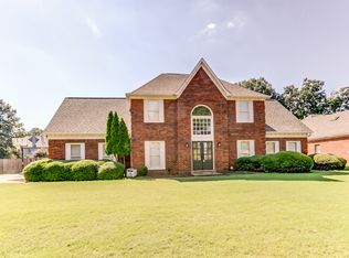 8904 Cd Smith Rd, Germantown, TN 38138