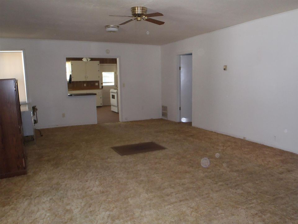 2nd image of 306 S 2nd St