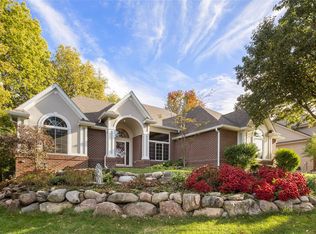 8118 Hardwicke Dr, Johnston, IA 50131