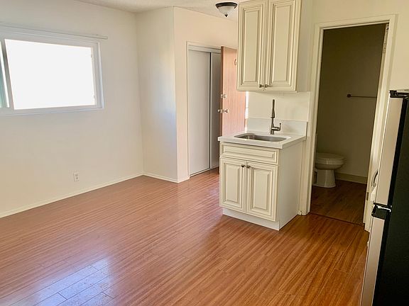 4th image of 5329 Agnes Ave APT 6