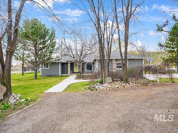 2nd image of 9339 Northview Rd