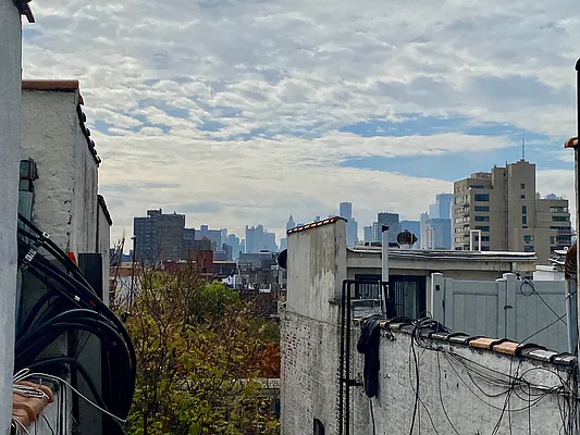 Rented by Highline Residential | media 8