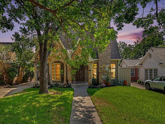 2nd image of 5542 Monticello Ave