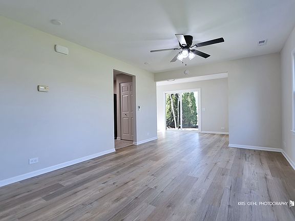 2nd image of 1717 Lyons Ct