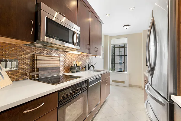 Sold by Compass | media 14