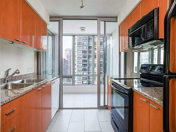 4th image of 1288 Georgia St W #1408