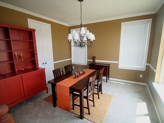 Formal Dining