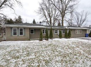 103 Tee Rd, Carpentersville, IL 60110