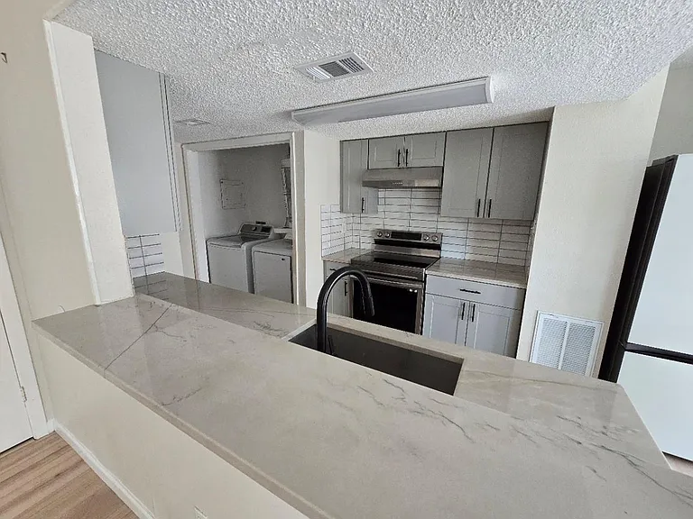 5640 Birchmont Dr #C — Photo 12