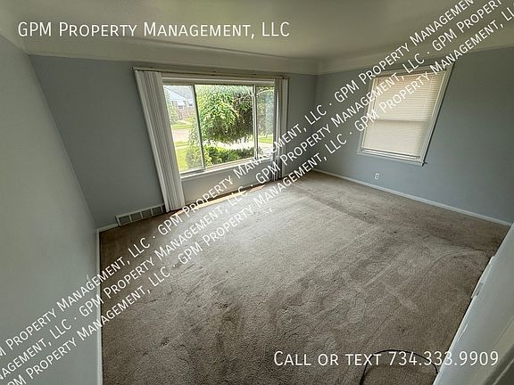 4th image of 23825 Rosalind Ave