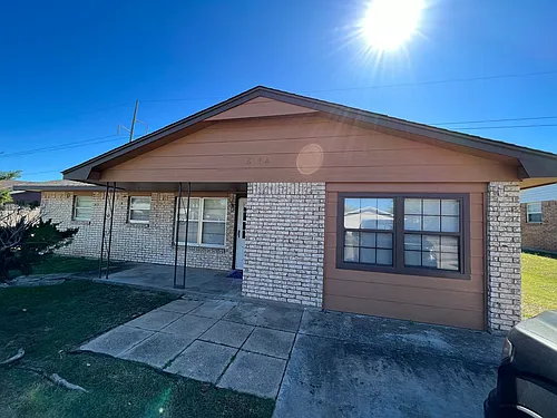 6954 SW Forest Ave Photo 1