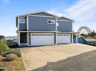 1133 SW 12th St Unit D, Newport, OR