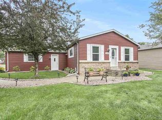 36784 Jefferson Ave, Harrison Township, MI