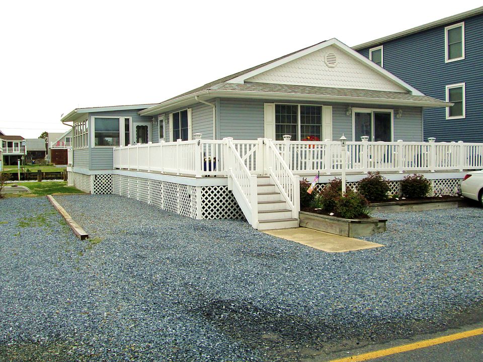 1st image of 27 West Atlantic Street
