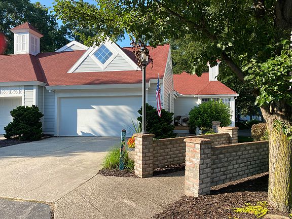 2nd image of 16919 Landing Ln
