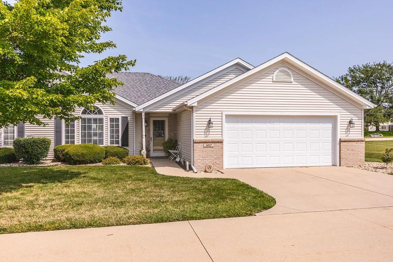 1417 Inglewood Cir photo 1