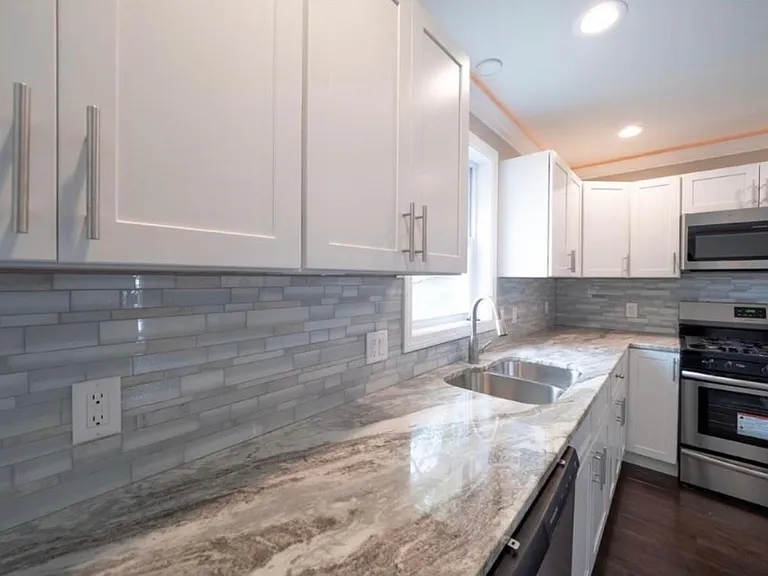 14 Cleveland Ave — Photo 5