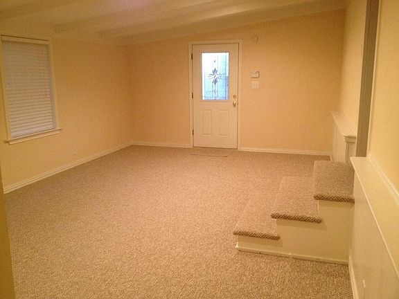 Large Entry Area w/ Room for Family Area