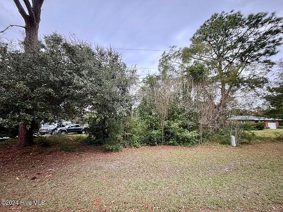 2nd image of 2 Yorktown Drive