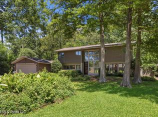3954 Eastwood Dr, Jackson, MS 39211