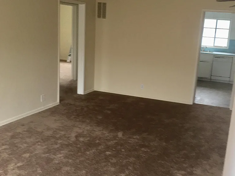 15003 Dickens St — Photo 1