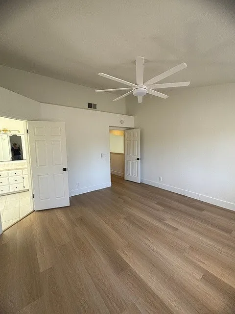 3 bed, 1902 sqft, $2,900 — Photo 3
