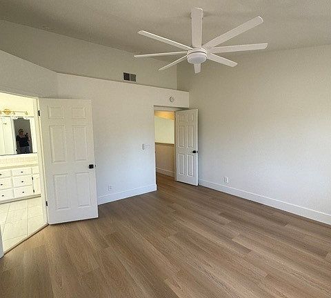3rd image of 9659 N Shenandoah Ln
