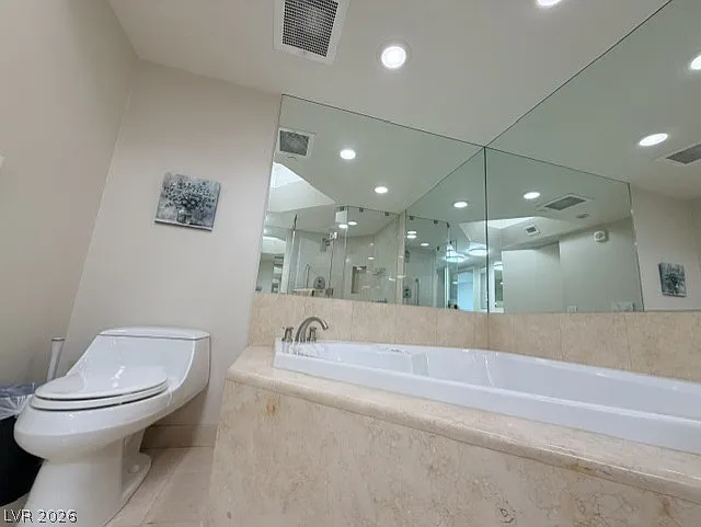 2777 Paradise Rd #807 — Photo 21