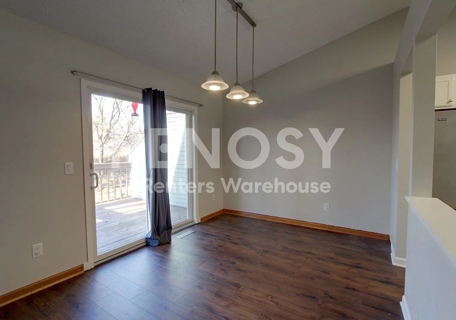 Available Now 3 Bedroom 2 Bath Single Family Home in Eden Prairie — Photo 4