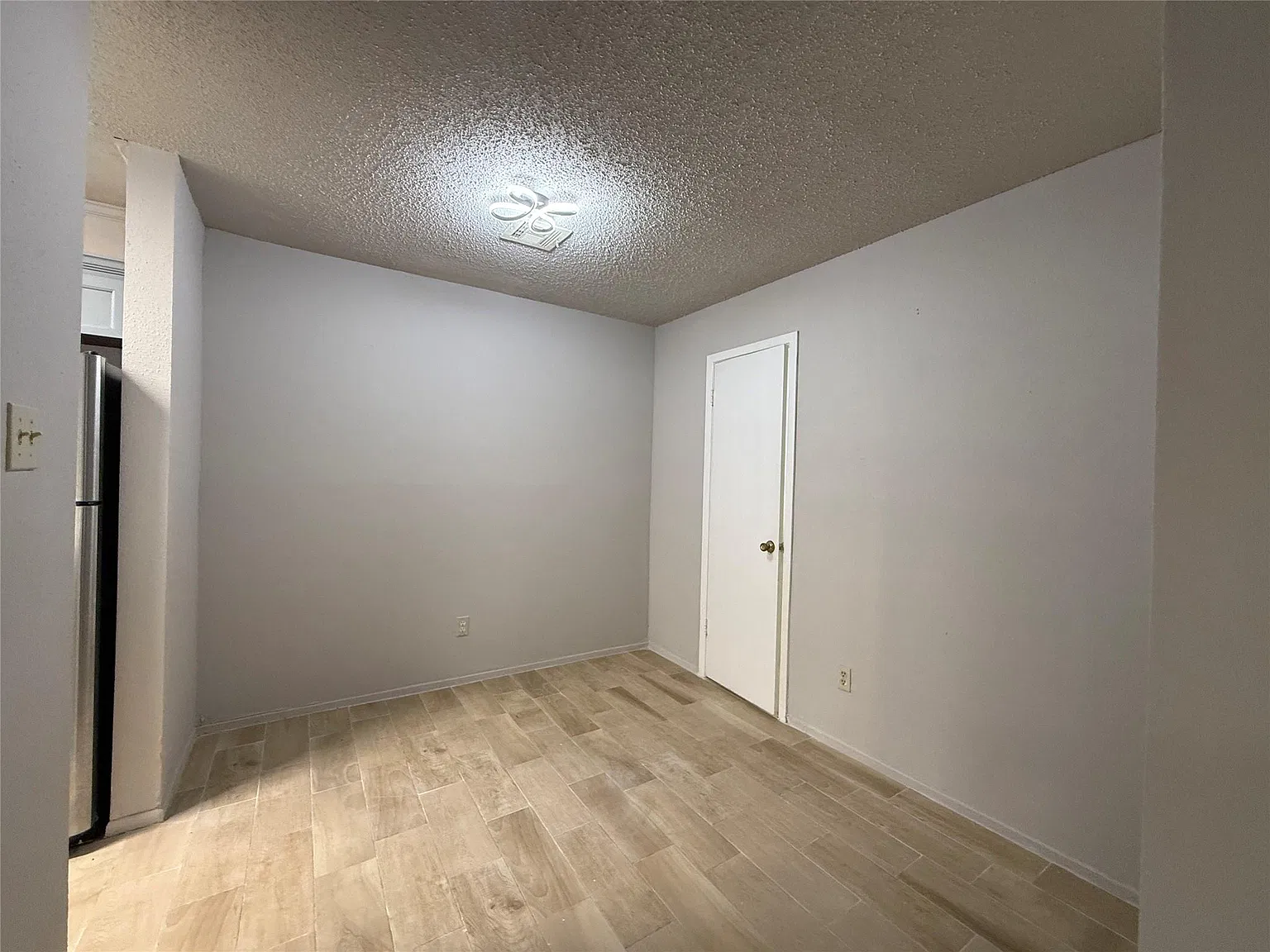 2 bed, 1.5 bath, 1148 sqft, $1,450 — Photo 4