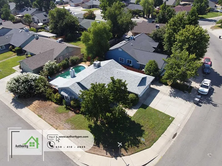 1729 Marigold Way — Photo 1