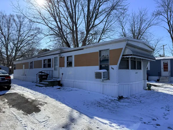 1001 Skye Dr, Findlay, OH 45840